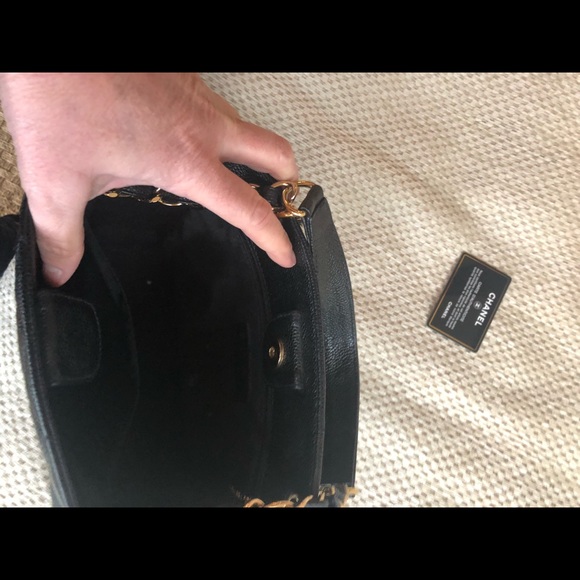 Chanel Petit Shopping Tote - Picture 8 of 11